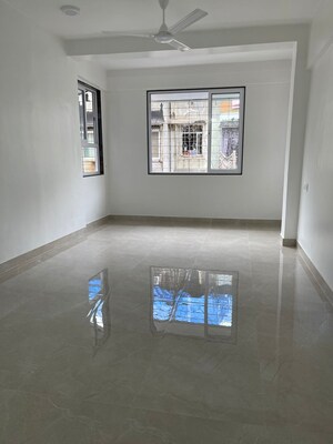 Room in 1 BHK Apartment at Shefali Apartment Santacruz, Santacruz West – for Rent