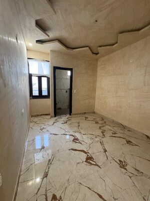 Room in 3 BHK Apartment at Sector 10 Dwarka – for Sale