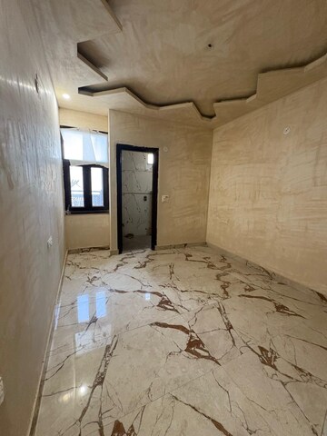 Room in 3 BHK Apartment at Sector 10 Dwarka – for Sale