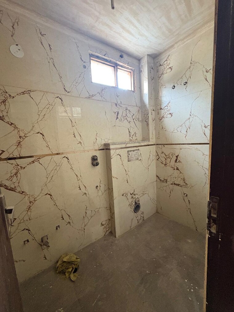 Bathroom, sector 10 dwarka 3 Bedroom 1450 Sq.Ft. Apartment In Sector 10 Dwarka Delhi 9605056