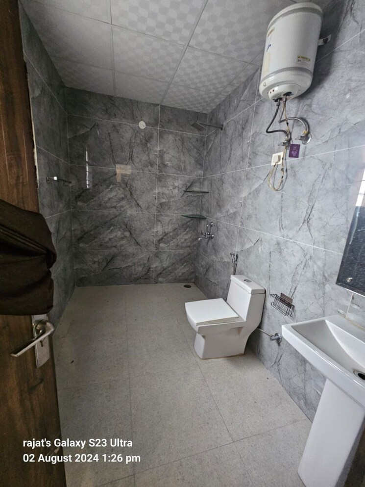 Bathroom, sector 31 1 Bedroom 749 Sq.Ft. Builder Floor In Sector 31 Gurgaon 9605104