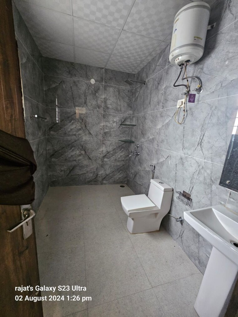 Bathroom, sector 31 1 Bedroom 749 Sq.Ft. Builder Floor In Sector 31 Gurgaon 9605104