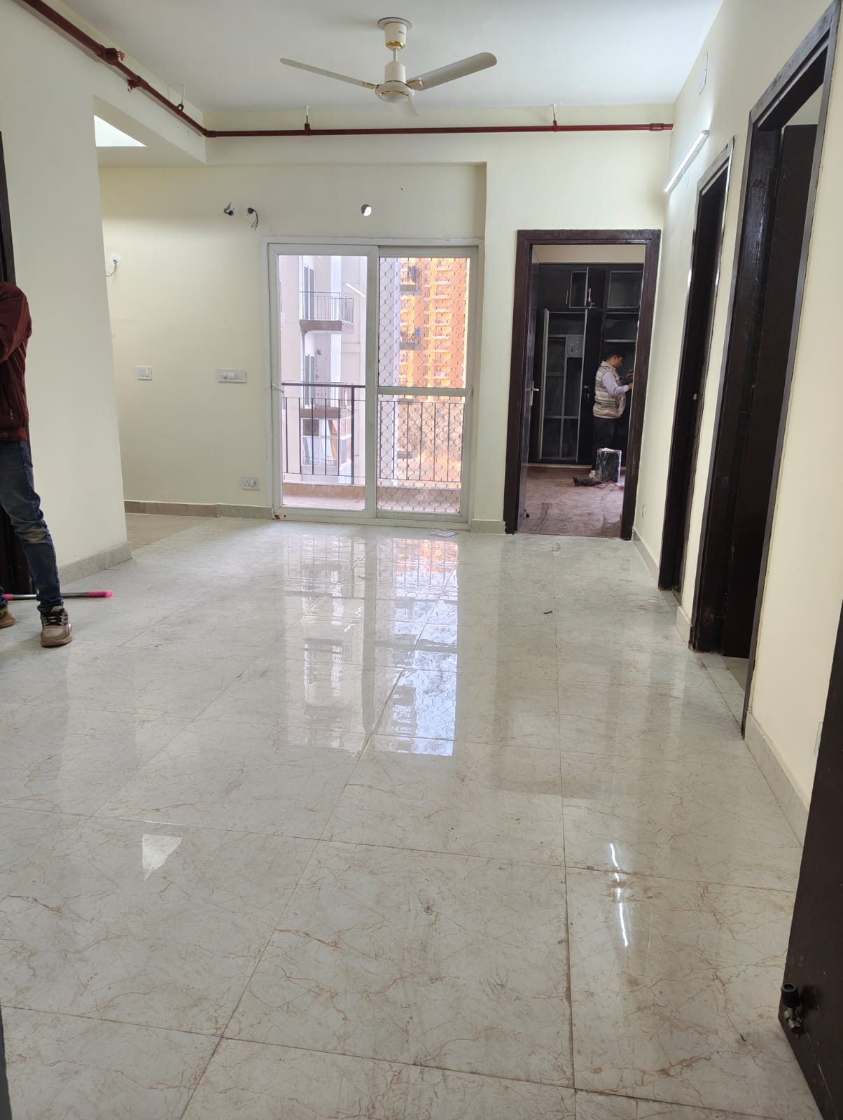 2 BHK + Extra Room Apartment For Rent in Amrapali Dream Valley