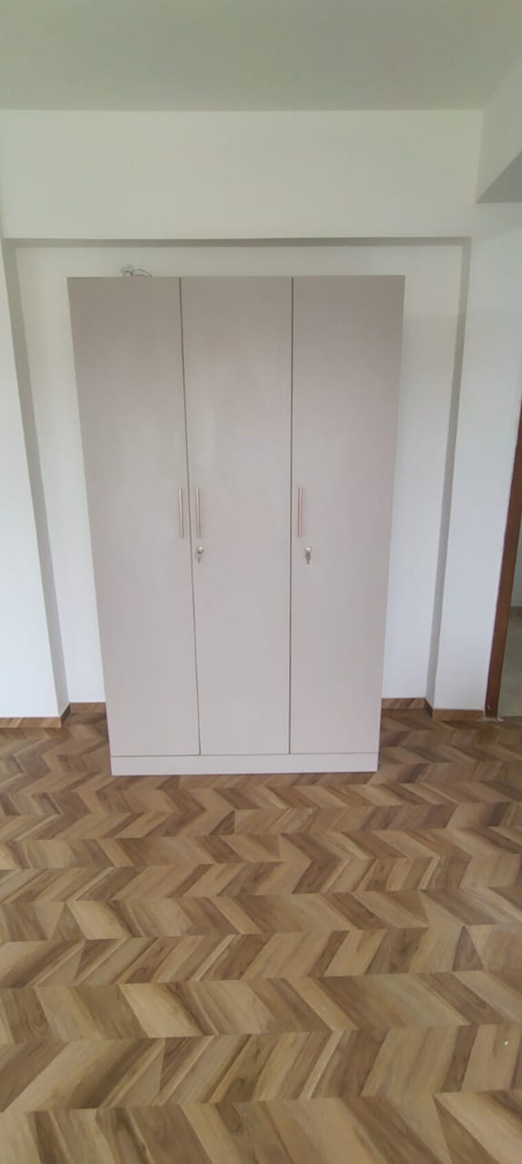 Bedroom, tulip-yellow 3 Bedroom 1704 Sq.Ft. Apartment In Sector 69 Gurgaon 9605179