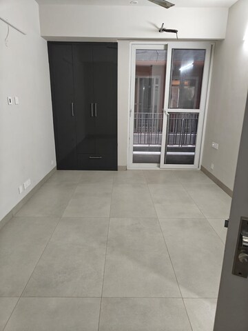 Room in 3 BHK Apartment at Aura Homes, Patiala Road – for Rent