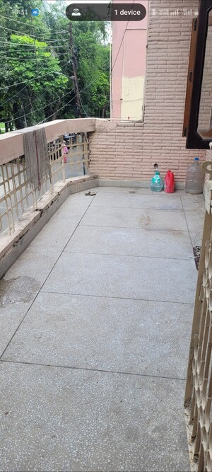 Balcony in 1 BHK Independent House at RWA Apartments Sector 27, Sector 27 – for Rent