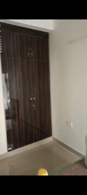 Furnished Amenities in 3 BHK Apartment at Amrapali Terrace Homes, Tech Zone 4 Greater Noida – for Rent