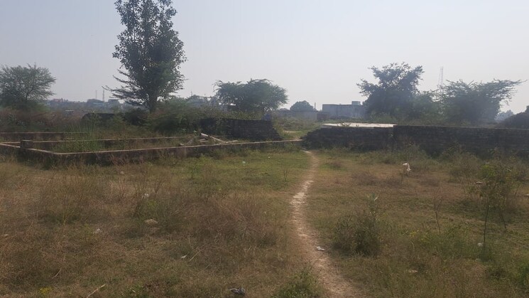 undefined, badalpur  80 Sq.Mt. Plot In Badalpur Greater Noida 9605298