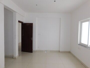 Room in 3 BHK Apartment at GHR Titania, Kondapur – for Sale