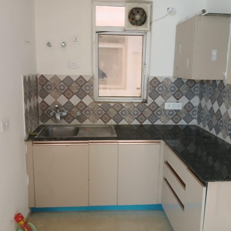 Team Area, signature-global-park-4-and-5 2.5 Bedroom 1081 Sq.Ft. Apartment In Sohna Sector 34 Gurgaon 9605287