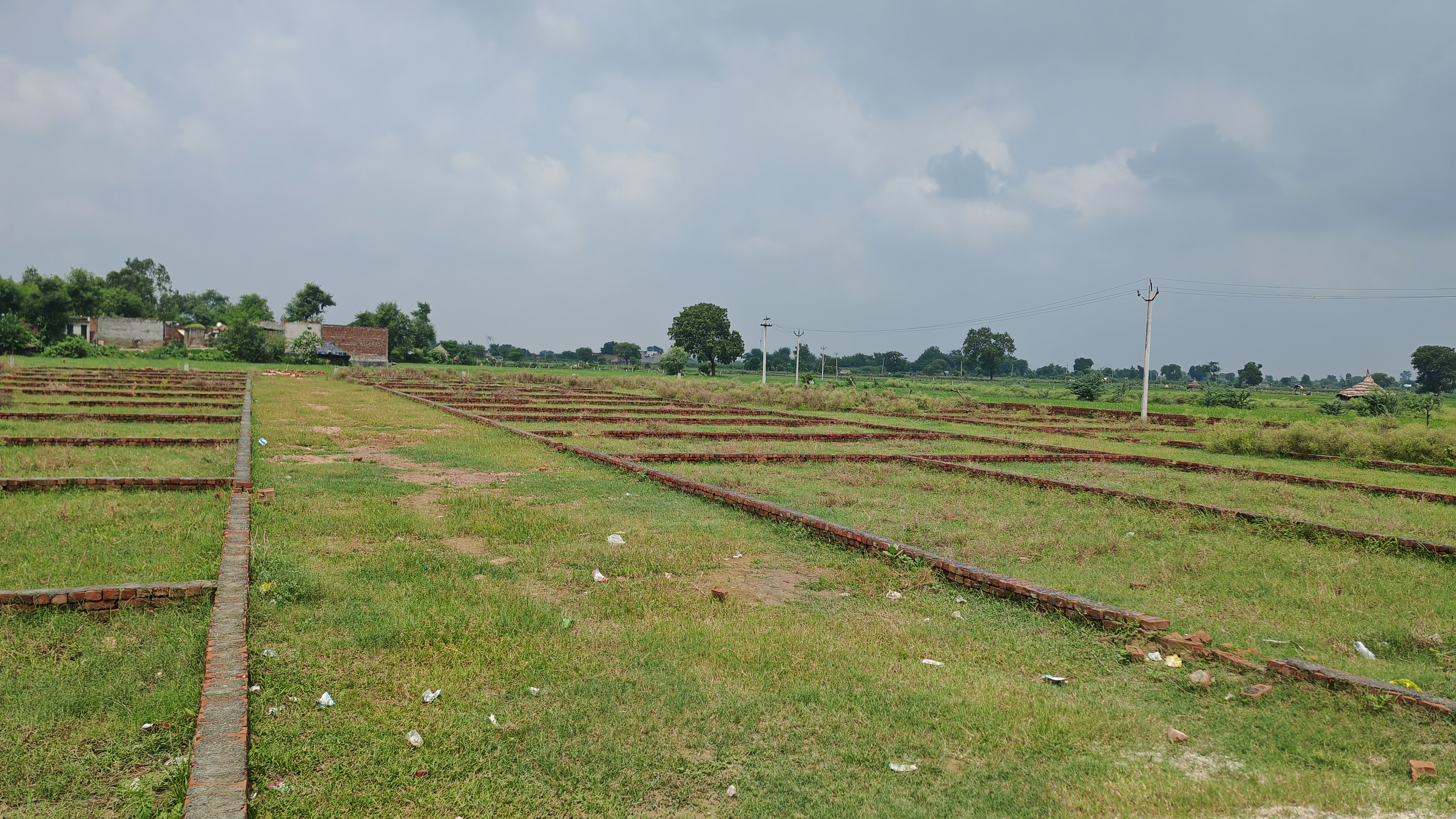 Plot For Sale in Jewar