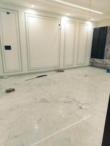 Living Room in 5 BHK Independent House at Patiala Road – for Sale