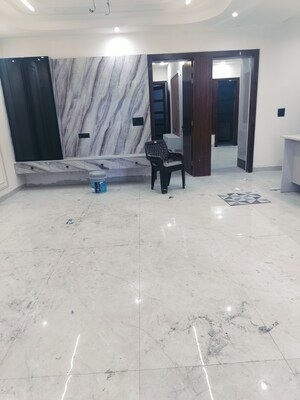 Parking in 5 BHK Independent House at Patiala Road – for Sale