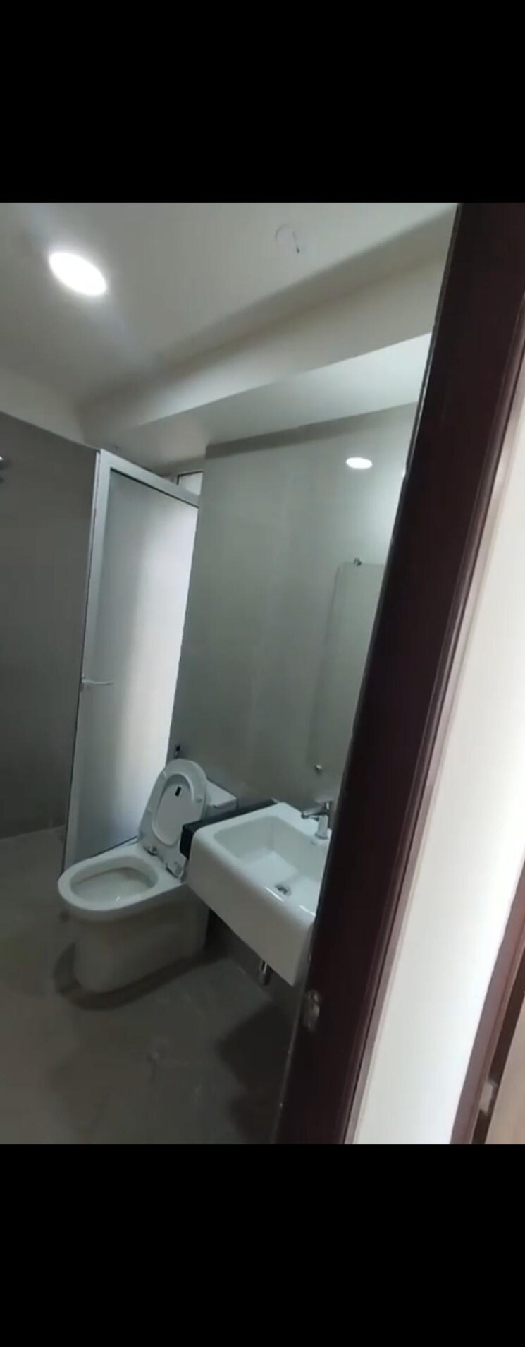 Attached Bathroom, indiabulls-one-indiabulls 3.5 Bedroom 1200 Sq.Ft. Apartment In Pokhran Road No Two Thane 9605362