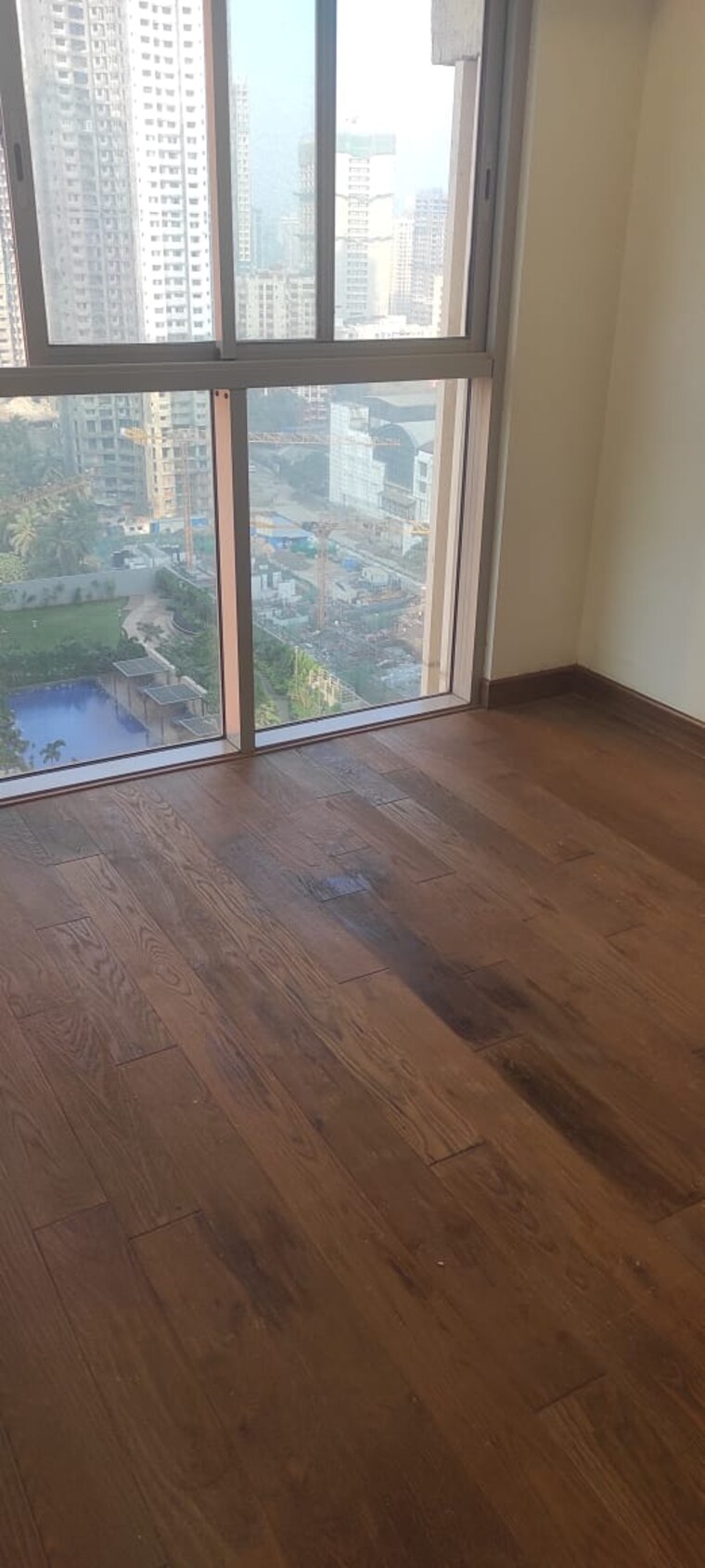 Room, piramal-revanta 1.5 Bedroom 480 Sq.Ft. Apartment In Mulund West Mumbai 9605496