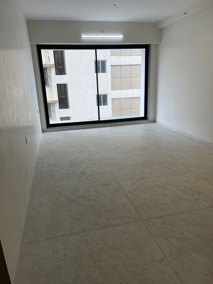 Room, dadar west 2 Bedroom 800 Sq.Ft. Apartment In Dadar West Mumbai 9605354