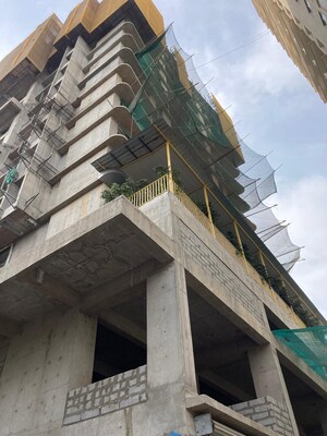 2 BHK Apartment For Sale in Dadar West