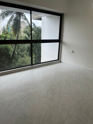 Room in 2 BHK Apartment at Dadar West – for Sale