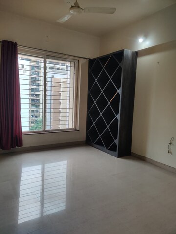 Room in 3 BHK Apartment at Park Express, Baner – for Sale