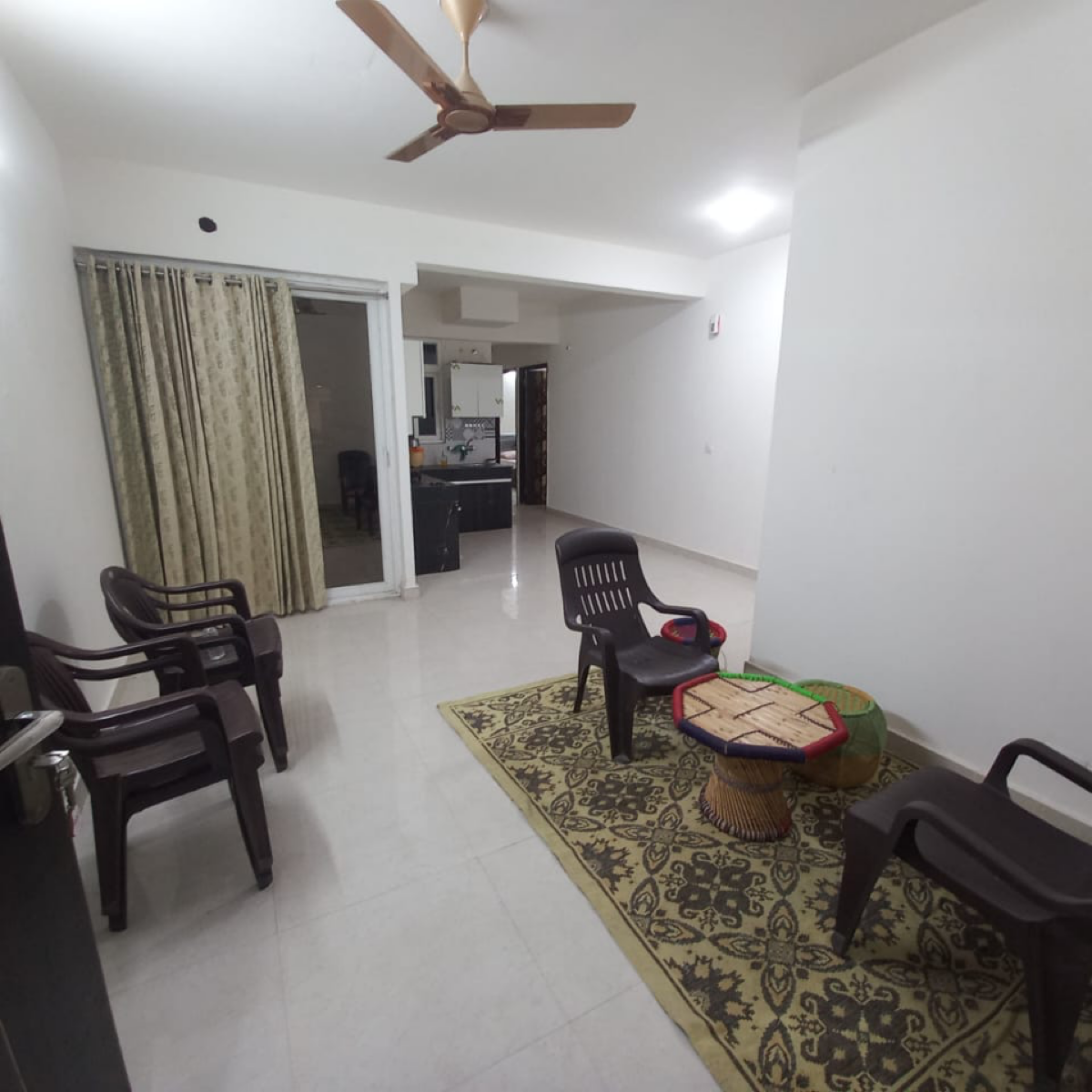 2 BHK + Pooja Room Apartment For Rent in Signature The Serenas