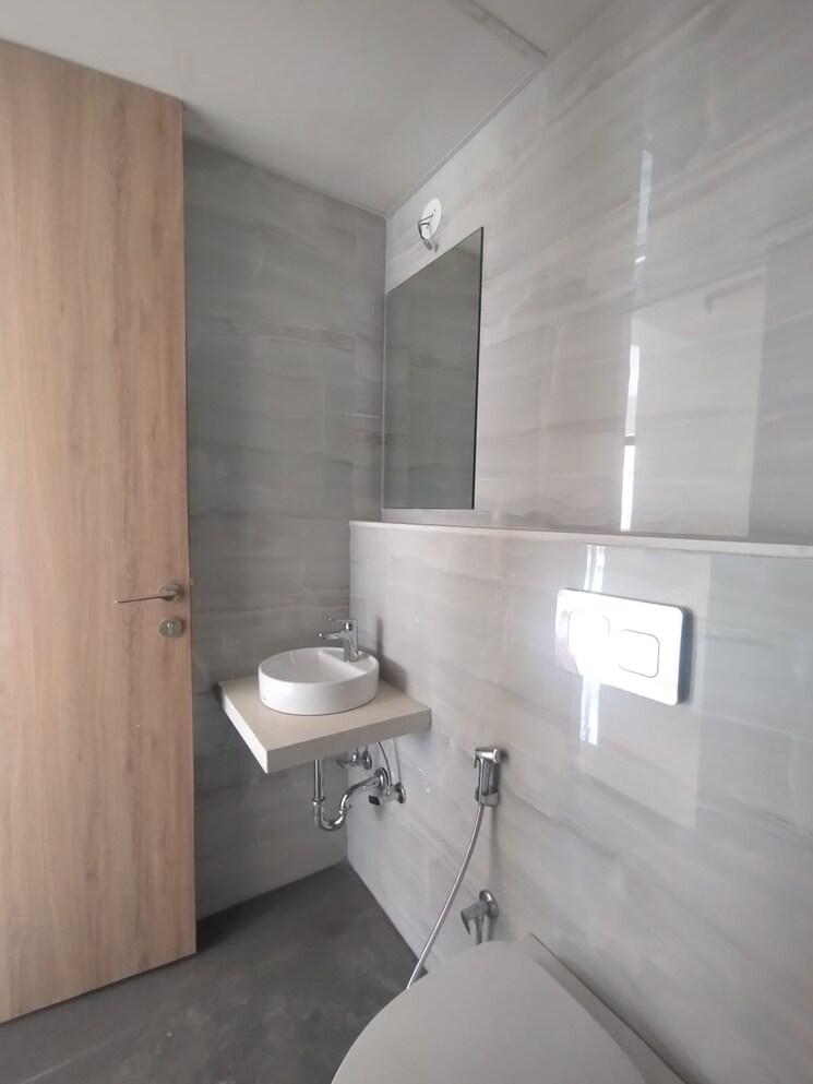 Bathroom, dosti-eastern-bay 4 Bedroom 1662 Sq.Ft. Apartment In Wadala Mumbai 9605557
