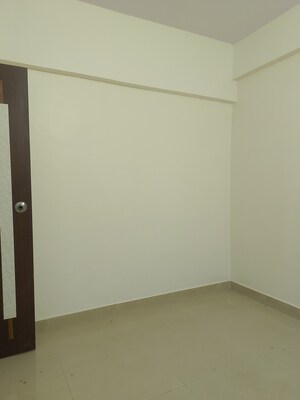 Room in 1 BHK Apartment at Nine Sea Grapes, Nalasopara West – for Rent