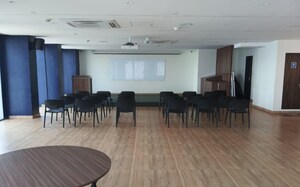   Office Space at Dadar West – for Rent