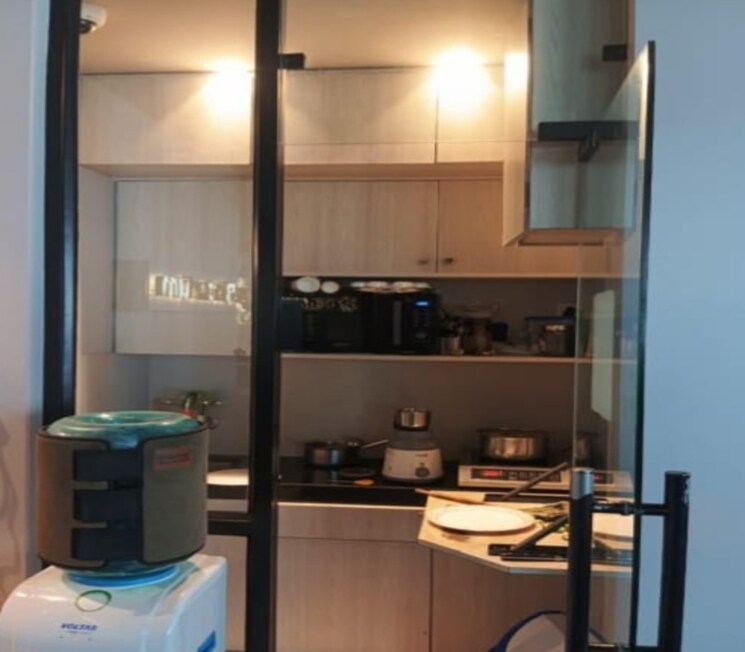 Other, dadar west Commercial Office Space 1500 Sq.Ft. In Dadar West Mumbai 9605638