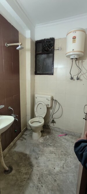 Bathroom in 2 BHK Builder Floor at Saket – for Rent