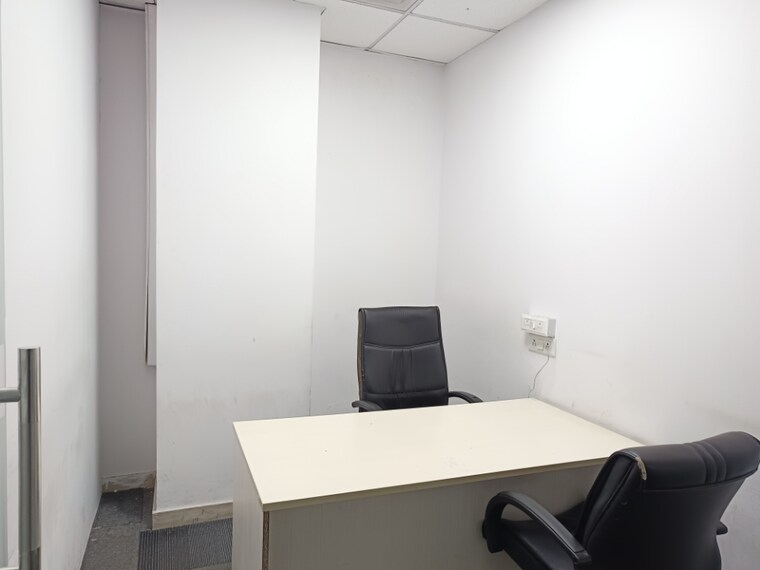 Team Area, sector 3 Commercial Office Space 6500 Sq.Ft. In Sector 3 Noida 9606013