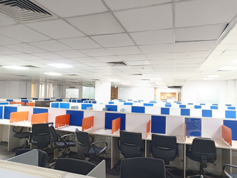 Team Area, sector 3 Commercial Office Space 6500 Sq.Ft. In Sector 3 Noida 9606013