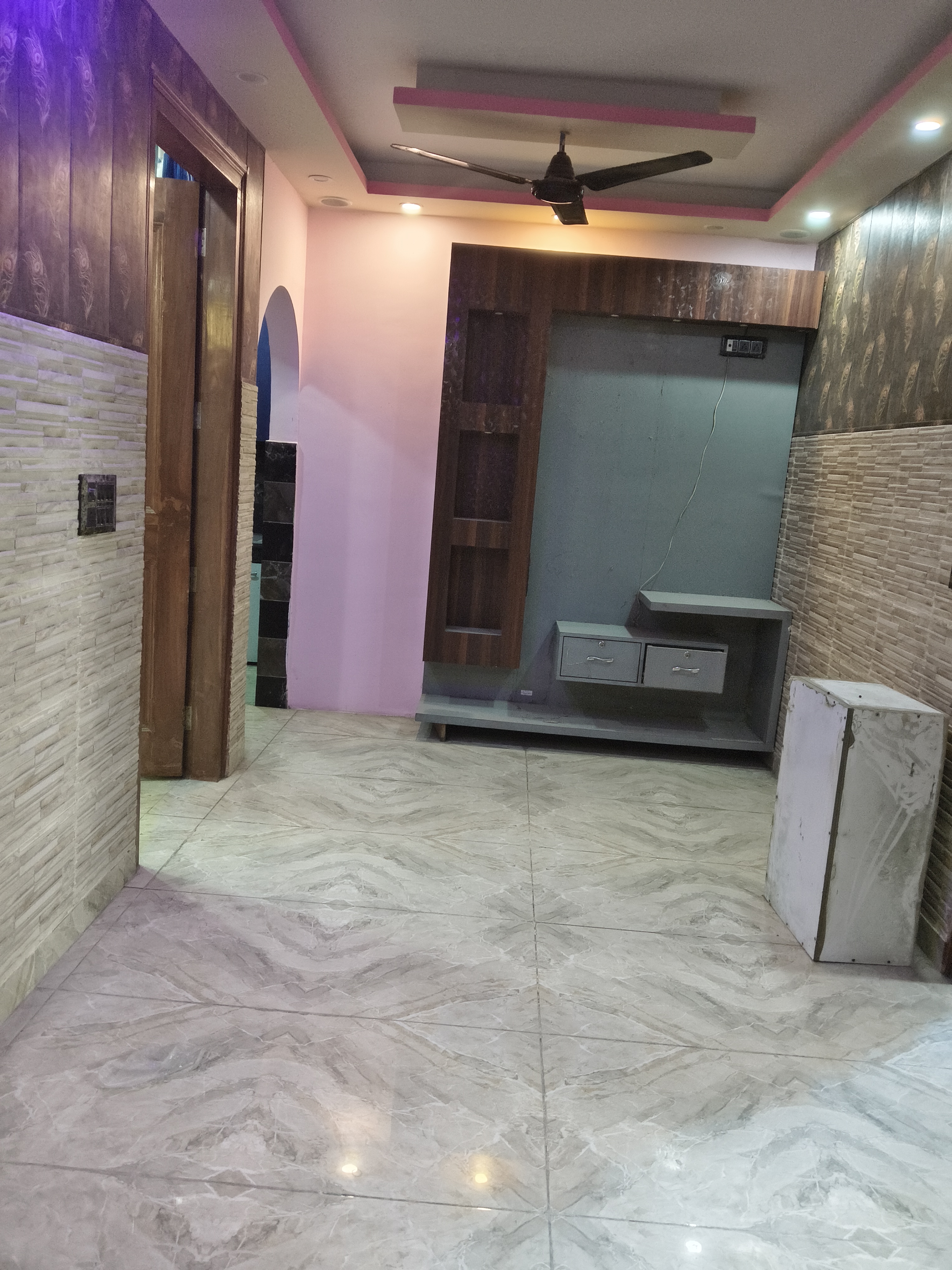 2 BHK + Extra Room Villa For Rent in RWA Apartments Sector 122