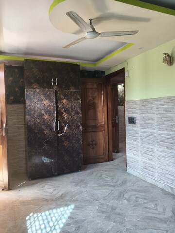 Room in 2 BHK Villa at RWA Apartments Sector 122, Sector 122 – for Rent