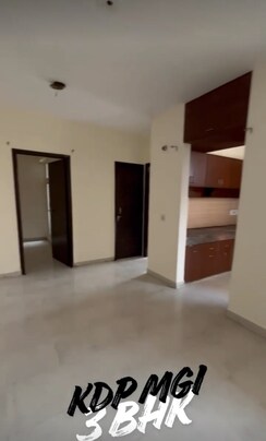 3 BHK + Servant Room Apartment For Sale in MGI Gharaunda