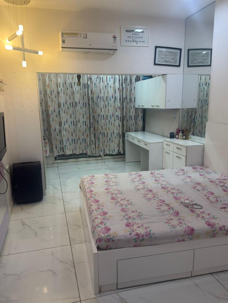 Bedroom, mantri-greens 3.5 Bedroom 2500 Sq.Ft. Apartment In Seshadripuram Bangalore 9606043