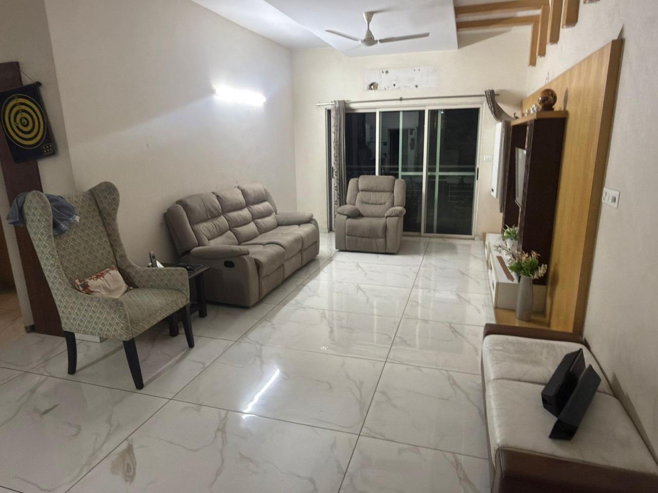 3.5 BHK + Study Room Apartment For Sale in Mantri Greens