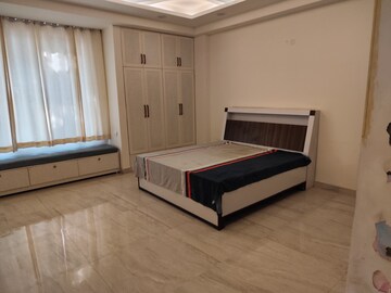 Bedroom in 3 BHK Independent House at Sector 44 – for Rent