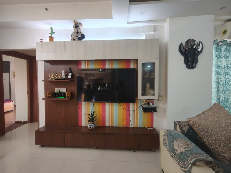 Living Room, maxblis-white-house-ii 3 Bedroom 930 Sq.Ft. Apartment In Sector 75 Noida 9606062