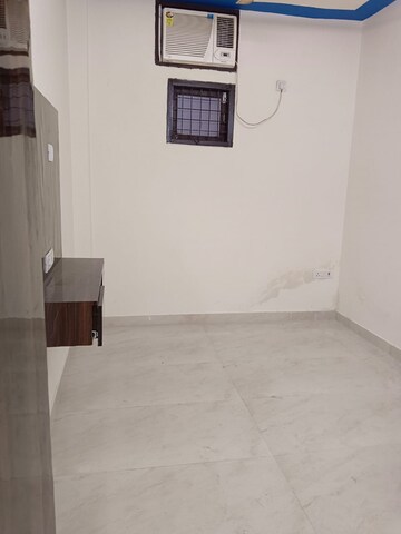 Room in 2 BHK Builder Floor at Lajpat Nagar 4 – for Rent