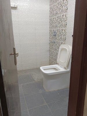 Bathroom in 2 BHK Builder Floor at Lajpat Nagar 4 – for Rent