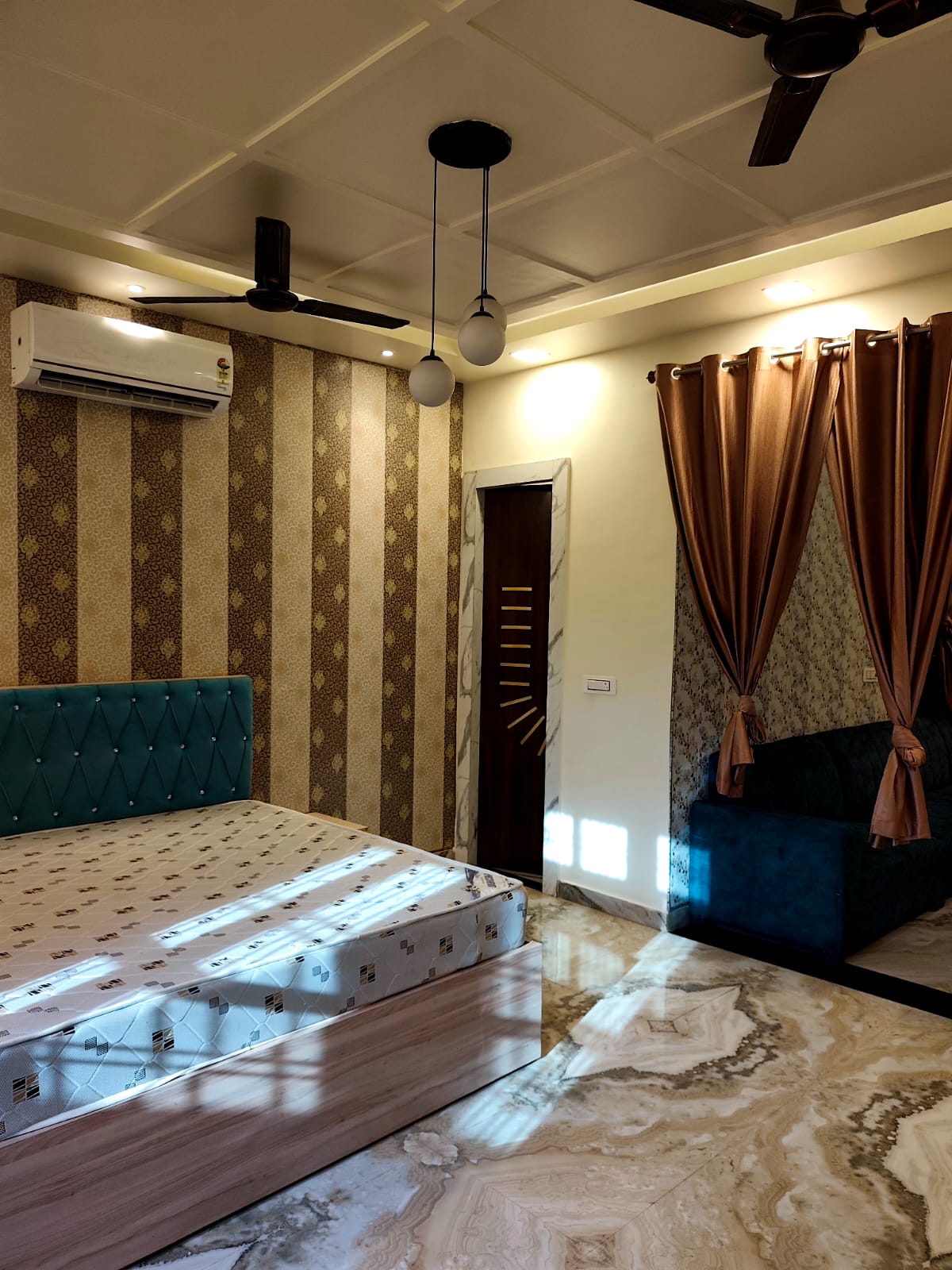 Pg For Rent in Radhika pg