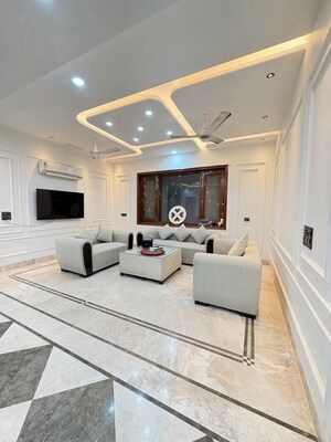 Living Room in 4 BHK Builder Floor at Saket – for Rent