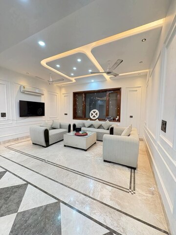 Living Room in 4 BHK Builder Floor at Saket – for Rent