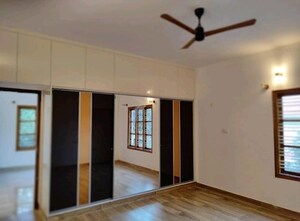 Room in 3 BHK Apartment at Dynamic Krishna Aashraya, Ramamurthy Nagar – for Rent