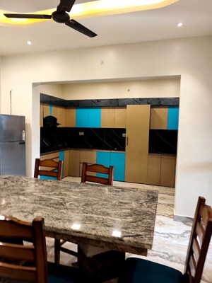 Room in  Pg at Gomti Nagar – for Rent