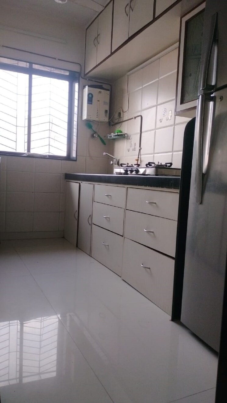 Kitchen, bandra west 1 Bedroom 500 Sq.Ft. Apartment In Bandra West Mumbai 9604466