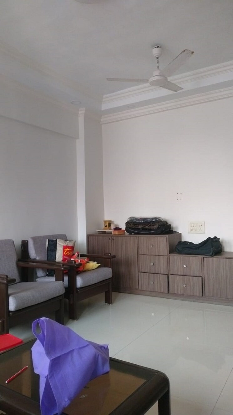 Living Room, bandra west 1 Bedroom 500 Sq.Ft. Apartment In Bandra West Mumbai 9604466