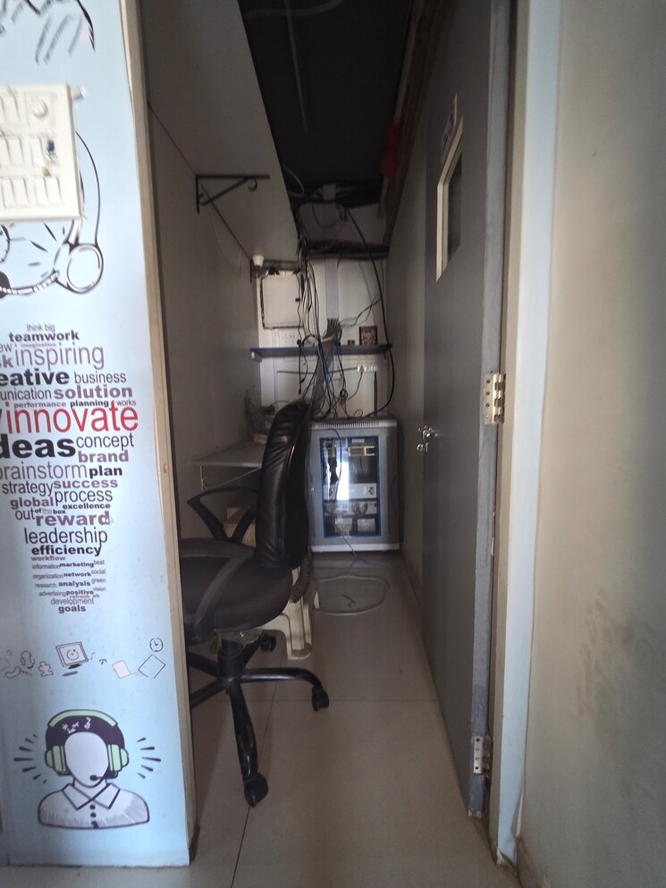 Team Area, vihan-commercial-complex Commercial Office Space 1400 Sq.Ft. In Goregaon East Mumbai 9606336