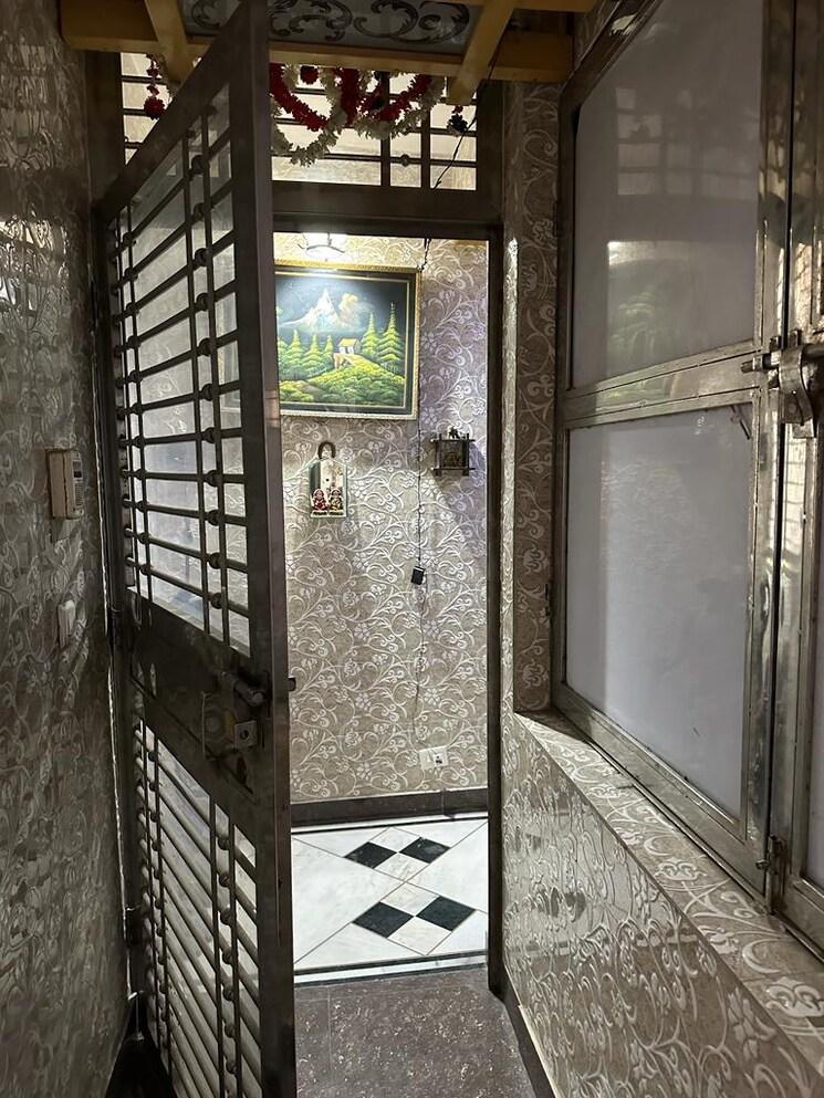 Balcony, sector 4 dwarka 4 Bedroom 1900 Sq.Ft. Apartment In Sector 4 Dwarka Delhi 9606354