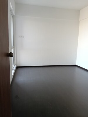 Room in 2 BHK Apartment at Goel Ganga Acropolis, Baner – for Rent